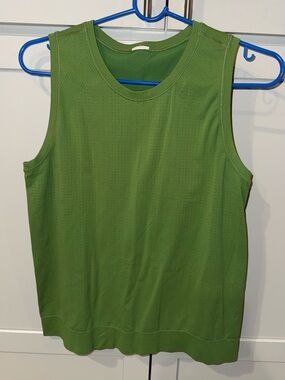 Athleta Perforated Seamless Tank Top Size Large| Kelly green | Breathable EUC